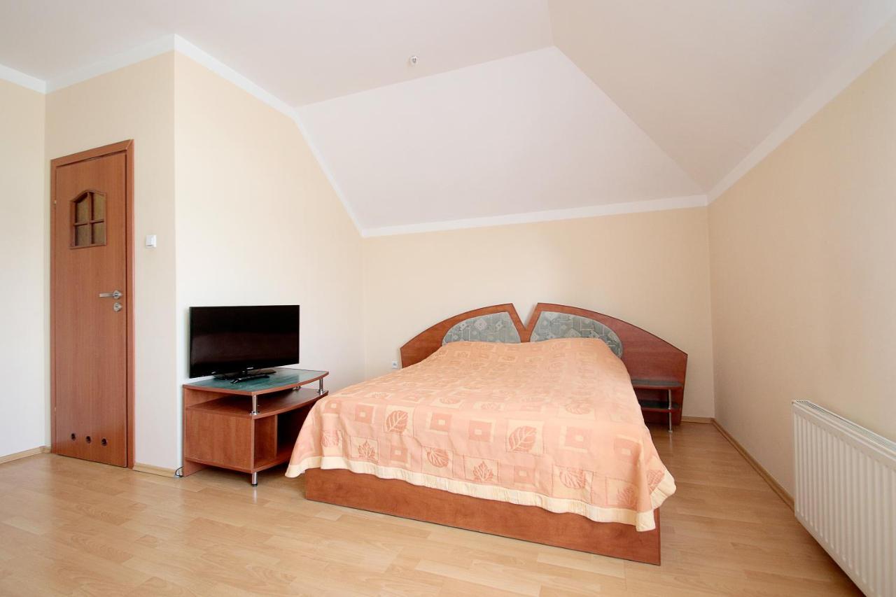 Kook Hotel & Rest Ryasne-Ruske Bagian luar foto